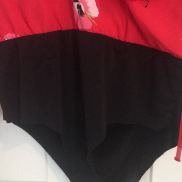 NWT Zara Red Floral Faux Wrap Ruffle Bodysuit Blouse - S - Picture 6 of 10